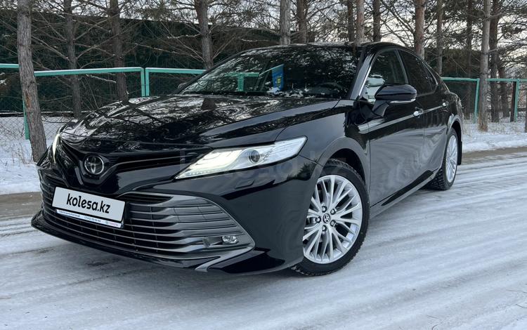 Toyota Camry — миниатюра 1