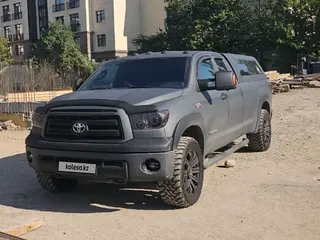 Toyota Tundra, 2011