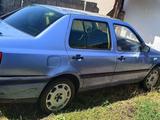 Volkswagen Vento 1993 годаfor750 000 тг. в Шымкент – фото 5