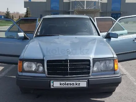 Mercedes-Benz E 300 1988 годаүшін1 250 000 тг. в Талдыкорган