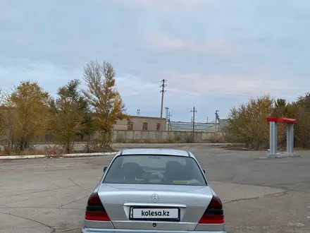 Mercedes-Benz C 180 1998 года за 1 900 000 тг. в Уральск – фото 8