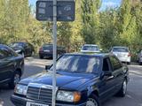 Mercedes-Benz E 260 1988 года за 1 500 000 тг. в Павлодар