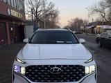 Hyundai Santa Fe 2021 года за 16 500 000 тг. в Алматы