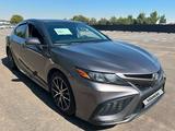 Toyota Camry 2021 года за 10 181 475 тг. в Алматы – фото 3