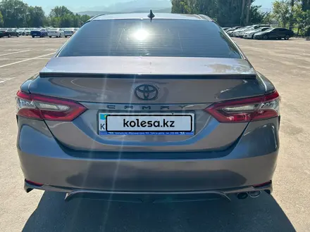 Toyota Camry 2021 года за 10 181 475 тг. в Алматы – фото 5