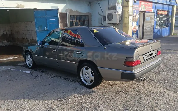 Mercedes-Benz E 280 1993 годаүшін2 300 000 тг. в Турара Рыскулова