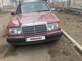 Mercedes-Benz E 220 1993 года за 1 600 000 тг. в Экибастуз