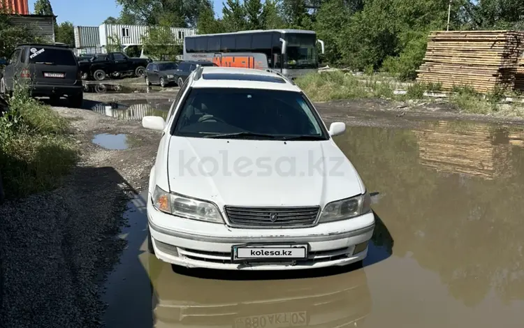 Toyota Mark II Qualis 1997 года за 2 000 000 тг. в Алматы