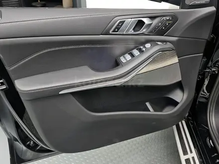 BMW X7 XDrive 40i 2023 года за 49 000 000 тг. в Алматы – фото 8