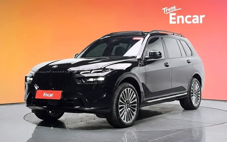 BMW X7 XDrive 40i 2023 года за 49 000 000 тг. в Алматы
