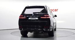 BMW X7 XDrive 40i 2023 годаүшін49 000 000 тг. в Алматы – фото 4