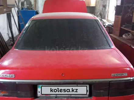 Mazda 626 1989 года за 900 000 тг. в Усть-Каменогорск – фото 4