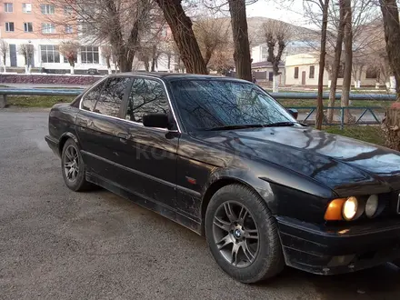 BMW 520 1992 года за 1 600 000 тг. в Жанатас – фото 2