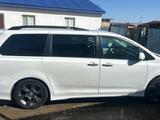 Toyota Sienna 2013 годаүшін7 800 000 тг. в Атырау – фото 2