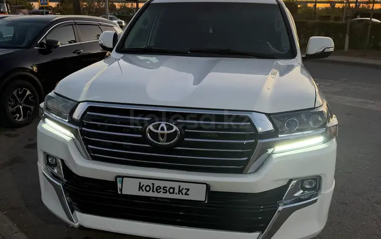 Toyota Land Cruiser 2008 годаүшін16 500 000 тг. в Астана