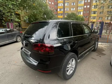 Volkswagen Touareg 2006 года за 5 000 000 тг. в Астана – фото 5