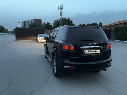Chevrolet TrailBlazer 2022 года за 13 500 000 тг. в Алматы – фото 10
