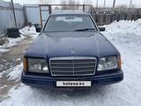 Mercedes-Benz E 220 1993 года за 1 100 000 тг. в Темиртау