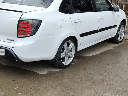 ВАЗ (Lada) Granta 2190 2014 года за 2 950 000 тг. в Актобе – фото 4