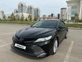 Toyota Camry 2020 года за 16 300 000 тг. в Астана – фото 2