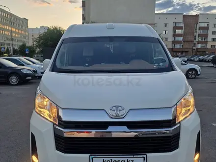 Toyota Hiace 2020 года за 21 500 000 тг. в Актобе