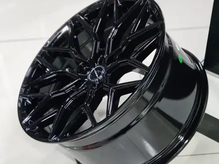 Литые диски Vossen HF2 R20 5 112 9J/10J et 30/40 cv 66.6 Gloss Black за 500 000 тг. в Костанай – фото 4