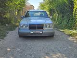 Mercedes-Benz E 280 1993 года за 3 800 000 тг. в Шымкент