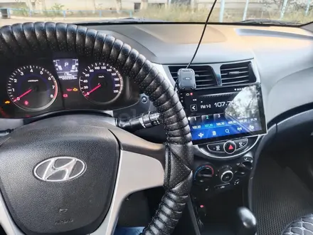 Hyundai Accent 2013 года за 4 800 000 тг. в Актобе – фото 2