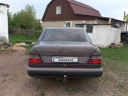 Mercedes-Benz E 230 1991 годаүшін1 800 000 тг. в Семей – фото 4