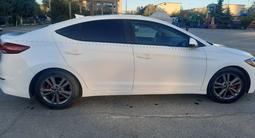 Hyundai Elantra 2018 годаfor7 750 000 тг. в Актобе – фото 5