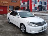 Toyota Camry 2005 года за 5 500 000 тг. в Актобе – фото 2