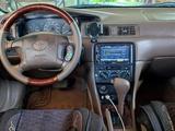 Toyota Camry 1998 годаүшін3 250 000 тг. в Тараз – фото 4