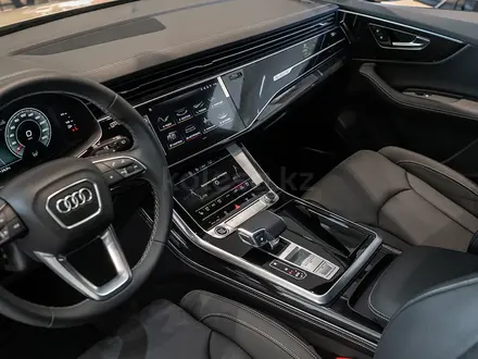 Audi Q7 55 TFSI 2025 года за 52 950 000 тг. в Костанай – фото 8