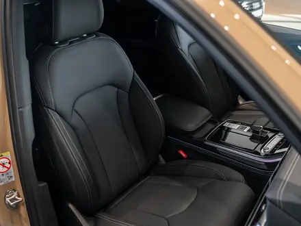 Audi Q7 55 TFSI 2025 года за 52 950 000 тг. в Костанай – фото 14