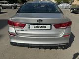 Kia Optima 2019 года за 7 500 000 тг. в Алматы – фото 2