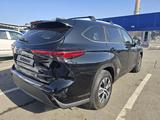 Toyota Highlander 2023 годаfor27 500 000 тг. в Алматы – фото 3