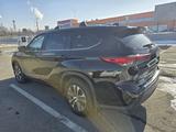 Toyota Highlander 2023 годаfor27 500 000 тг. в Алматы – фото 4