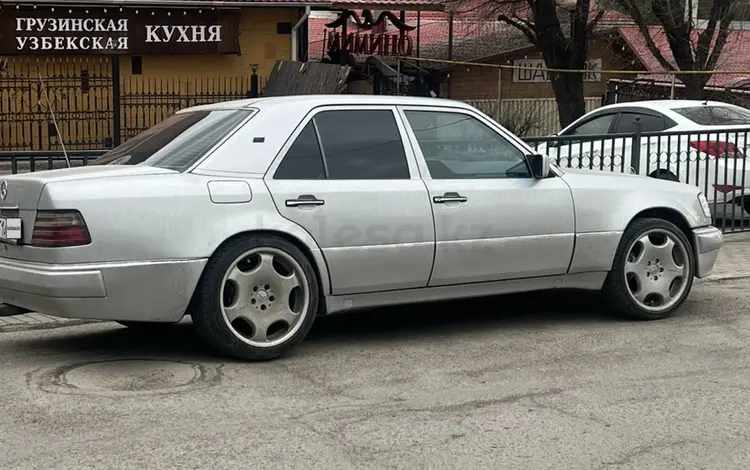 Mercedes-Benz E 500 1993 года за 5 000 000 тг. в Алматы