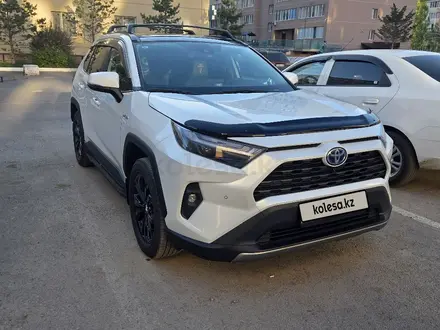 Toyota RAV4 2024 года за 18 700 000 тг. в Астана