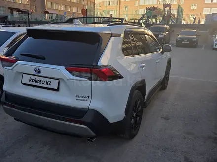 Toyota RAV4 2024 года за 18 700 000 тг. в Астана – фото 4