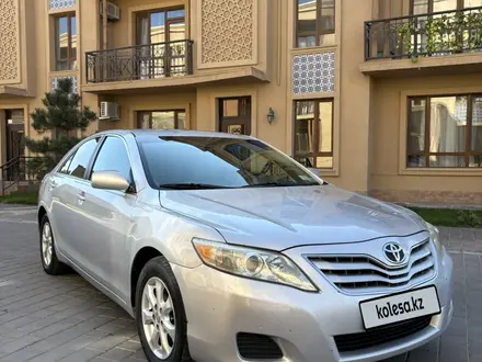 Toyota Camry 2011 года за 4 600 000 тг. в Туркестан – фото 2