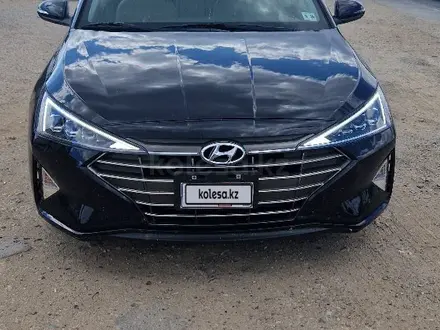 Hyundai Elantra 2020 года за 6 500 000 тг. в Атырау – фото 4