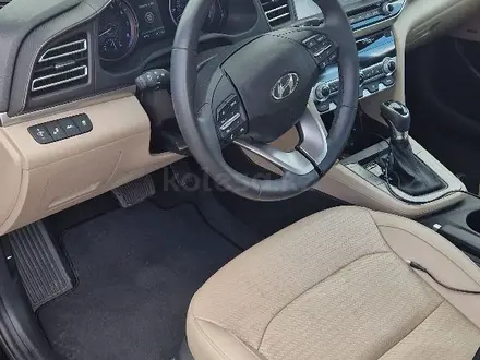 Hyundai Elantra 2020 года за 6 500 000 тг. в Атырау – фото 5