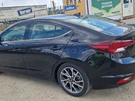 Hyundai Elantra 2020 года за 6 500 000 тг. в Атырау – фото 7
