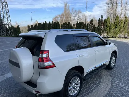 Toyota Land Cruiser Prado 2017 года за 24 700 000 тг. в Алматы – фото 36