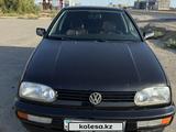 Volkswagen Golf 1995 годаүшін2 200 000 тг. в Атырау