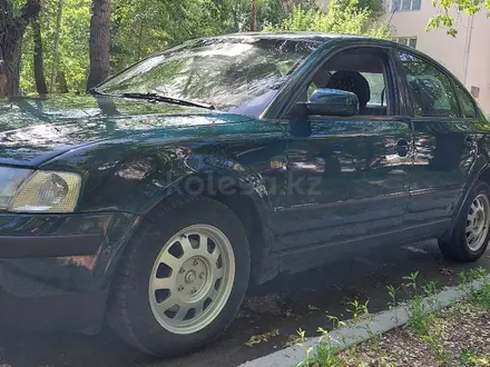 Volkswagen Passat 1998 годаүшін2 100 000 тг. в Семей – фото 3