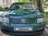 Volkswagen Passat 1998 годаүшін2 200 000 тг. в Семей – фото 4