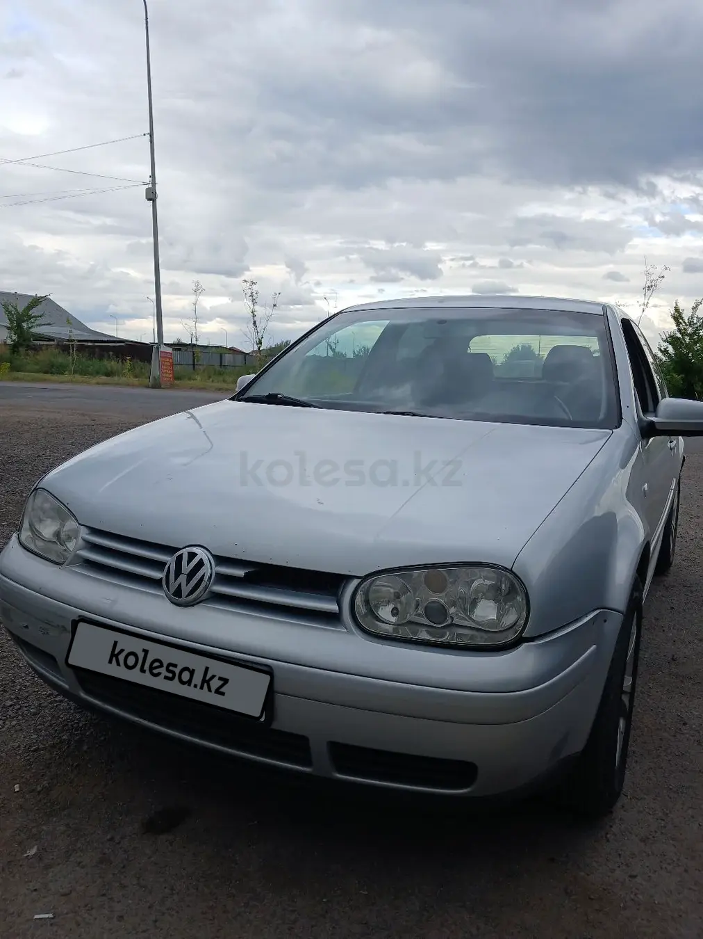 Volkswagen Golf, 2001