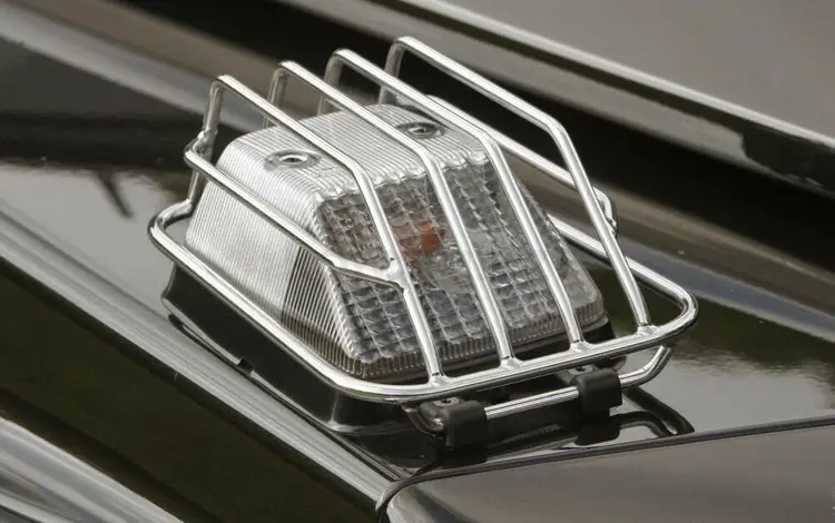 Хромированный сетки на повторители Mercedes G463 AMG за 145 000 тг. в Алматы